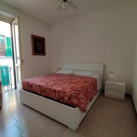 Central Guesthouse Cir 015146-Cni-01484 Μιλάνο Εξωτερικό φωτογραφία