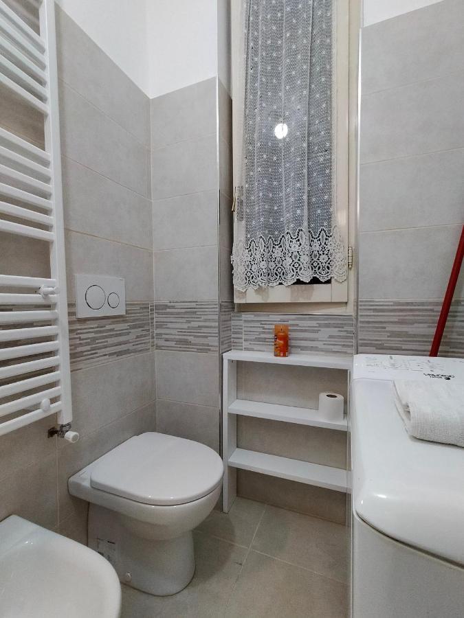 Central Guesthouse Cir 015146-Cni-01484 Μιλάνο Εξωτερικό φωτογραφία